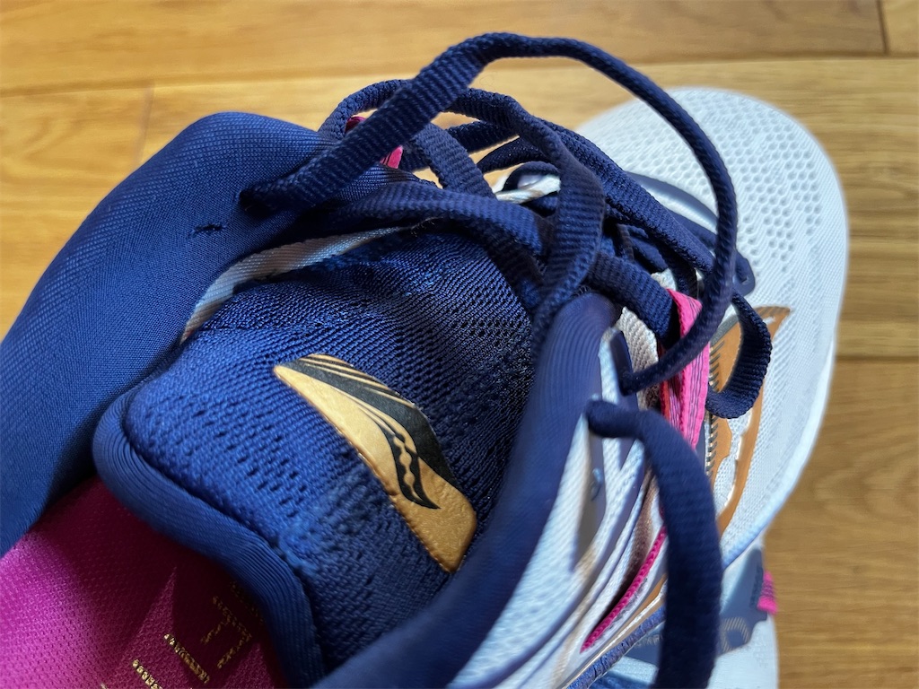 サッカニー トライアンフ20レビュー！ - 南魚沼から世界へ発信！一鍼不