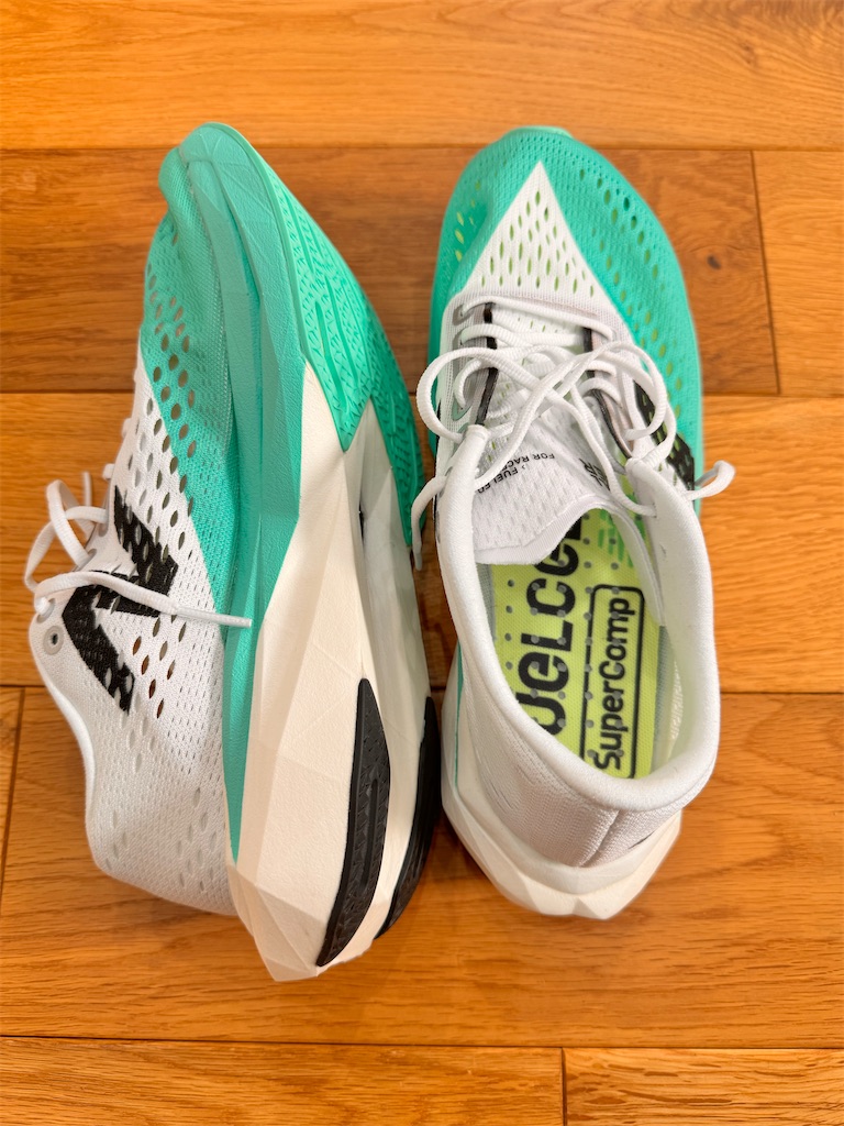 5k・10kで抜群のパフォーマンスを発揮!NEW BALANCE FUELCELL SC 5k・10kで抜群のパフォーマンスを発揮!NEW BALANCE FUELCELL SC