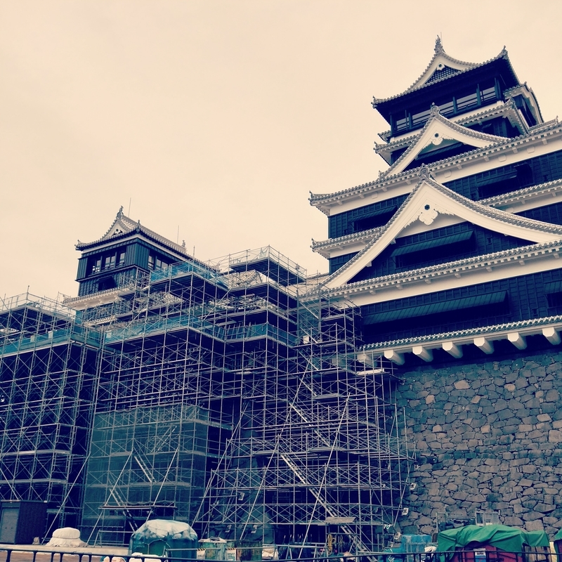 kumamoto-castle 熊本城に組まれた足場