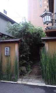 f:id:outsider-records:20111118012927j:image:left f:id:outsider-records:20111118012927j:image:left