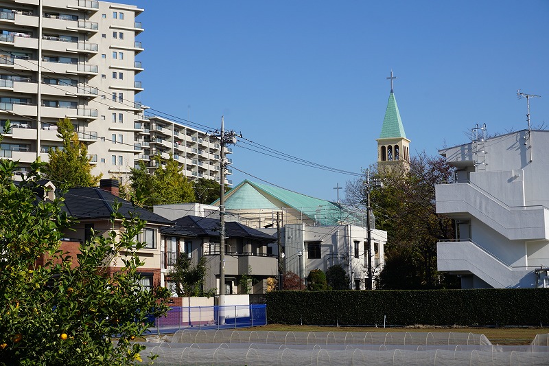2020 12 01 富士見台散歩 05 カトリック下井草教会 民間信仰石塔 井草北商店街 稲荷大明神 南無地蔵大菩薩 富士見公園 Ovanの社会科見学