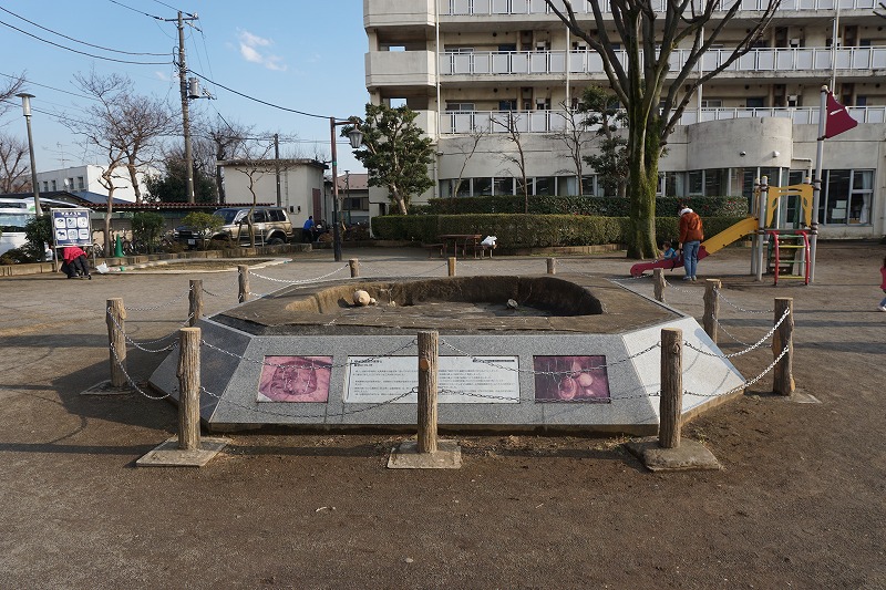 21 02 02 氷川台散歩 06 根の上遺跡緑地 小茂根図書館 敬愛病院 小竹向原緑地 つげの木の庚申様 小竹向原駅 Ovanの社会科見学