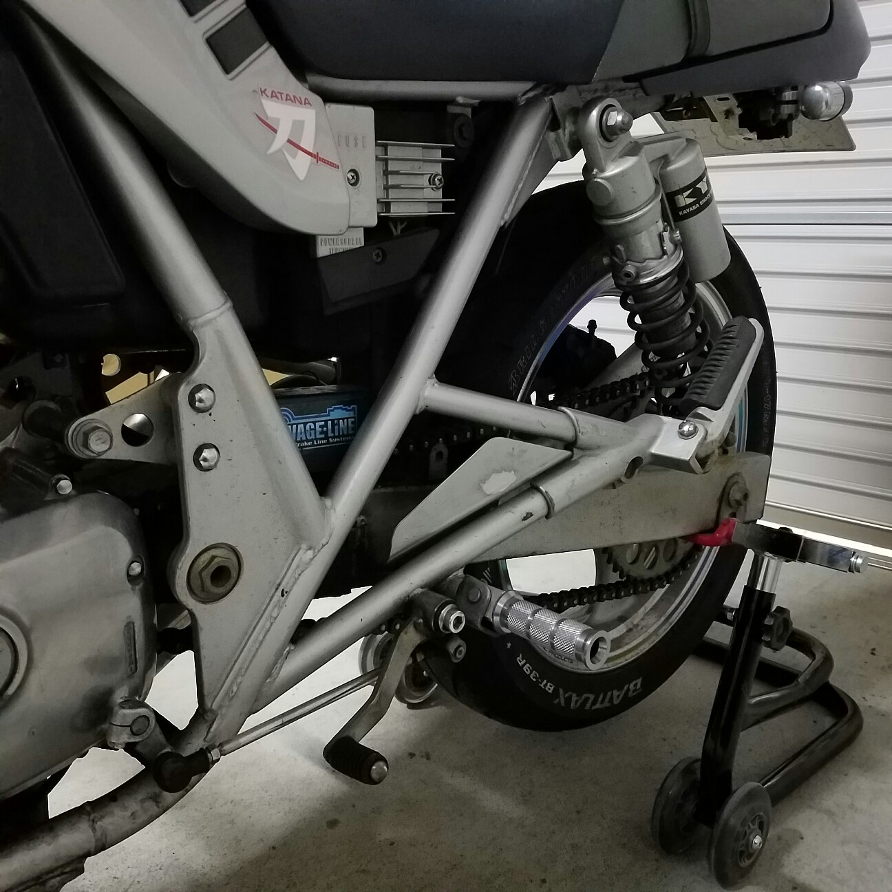カタナ、ステップ交換 - 999Sと250カタナとバイクライフ