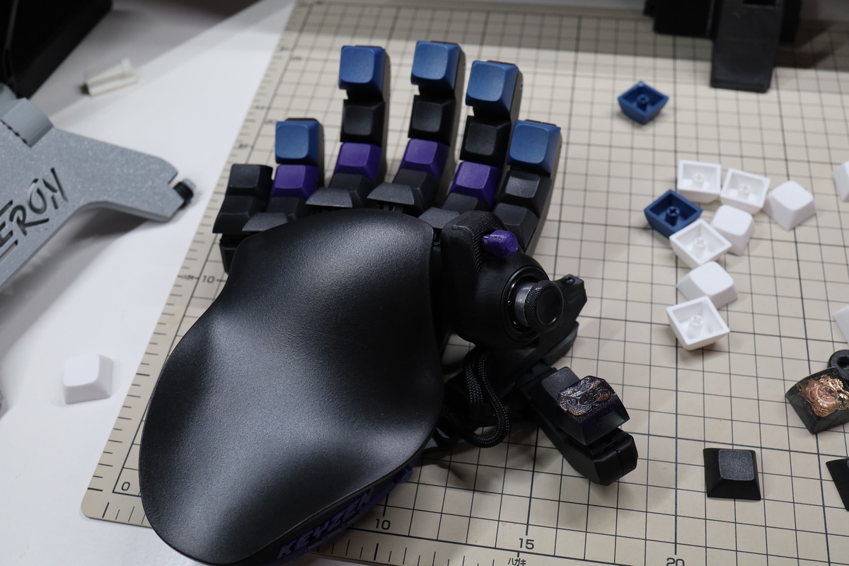 Azeron Keyzenがカッコいい文鎮になったので直す話 - 圧倒的成長記録 Azeron Keyzenがカッコいい文鎮になったので直す話 - 圧倒的成長記録