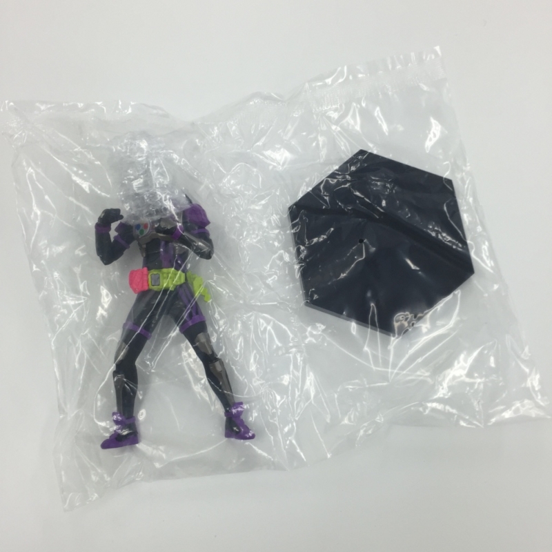 DXF 仮面ライダーゲンムのフィギュアを取ってきたので開封