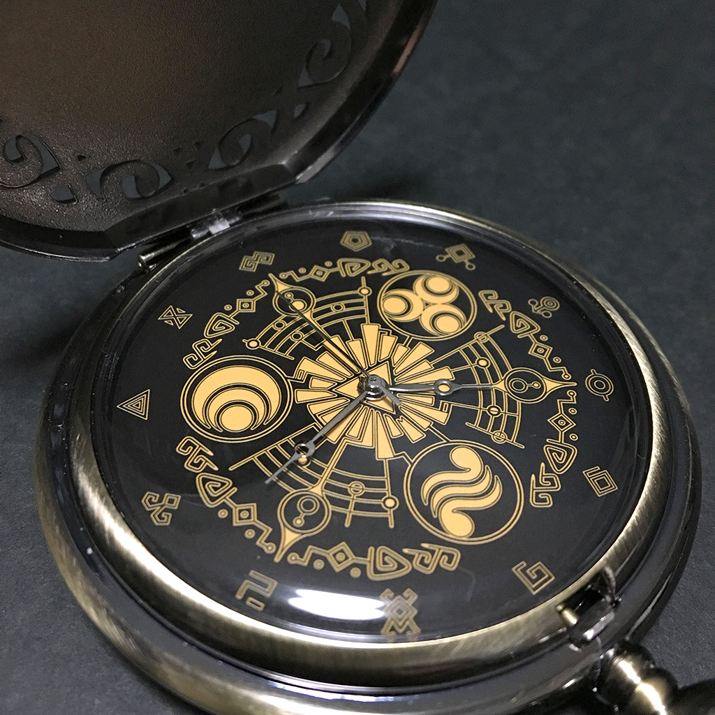 【新品未開封品】ゼルダの伝説  懐中時計　海外　64 意外とカッコいい！？ ゼルダの伝説 ハイラルの懐中時計 開封