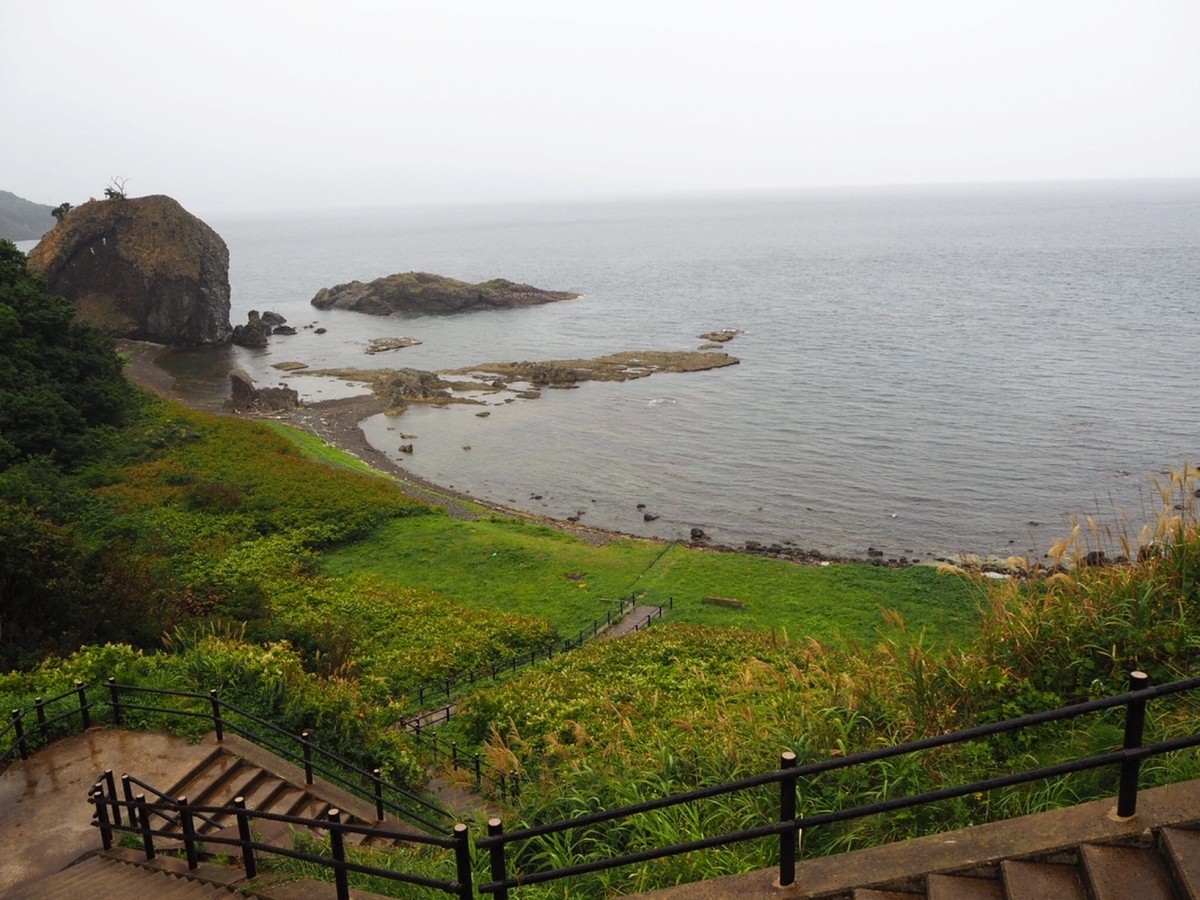 今別の高野崎に行ったら 袰月海岸 の奇岩見なきゃね 雨女のカクリツ 今別の高野崎に行ったら 袰月海岸 の奇岩見なきゃね 雨女のカクリツ
