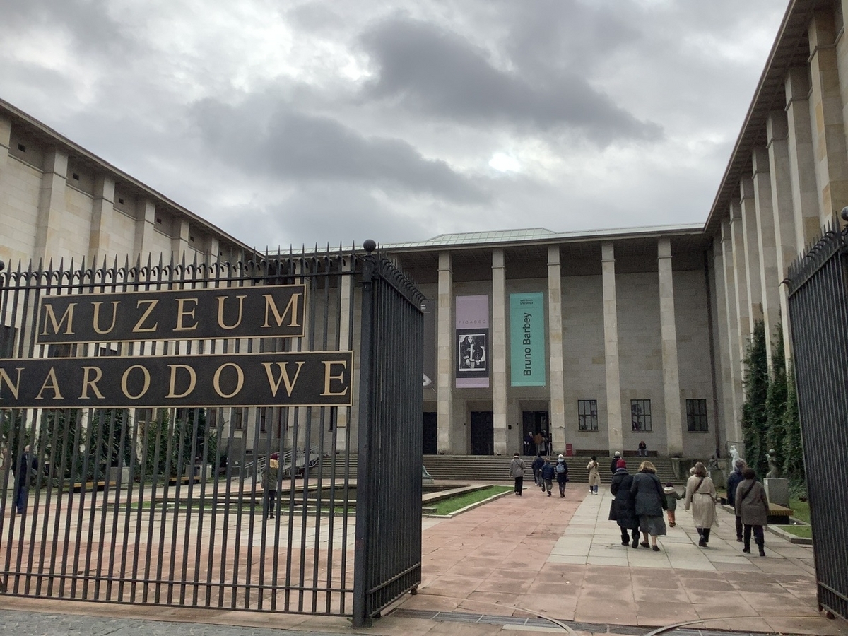 10月28日のブログ「ワルシャワにてショパンゆかりの地を訪問，国立