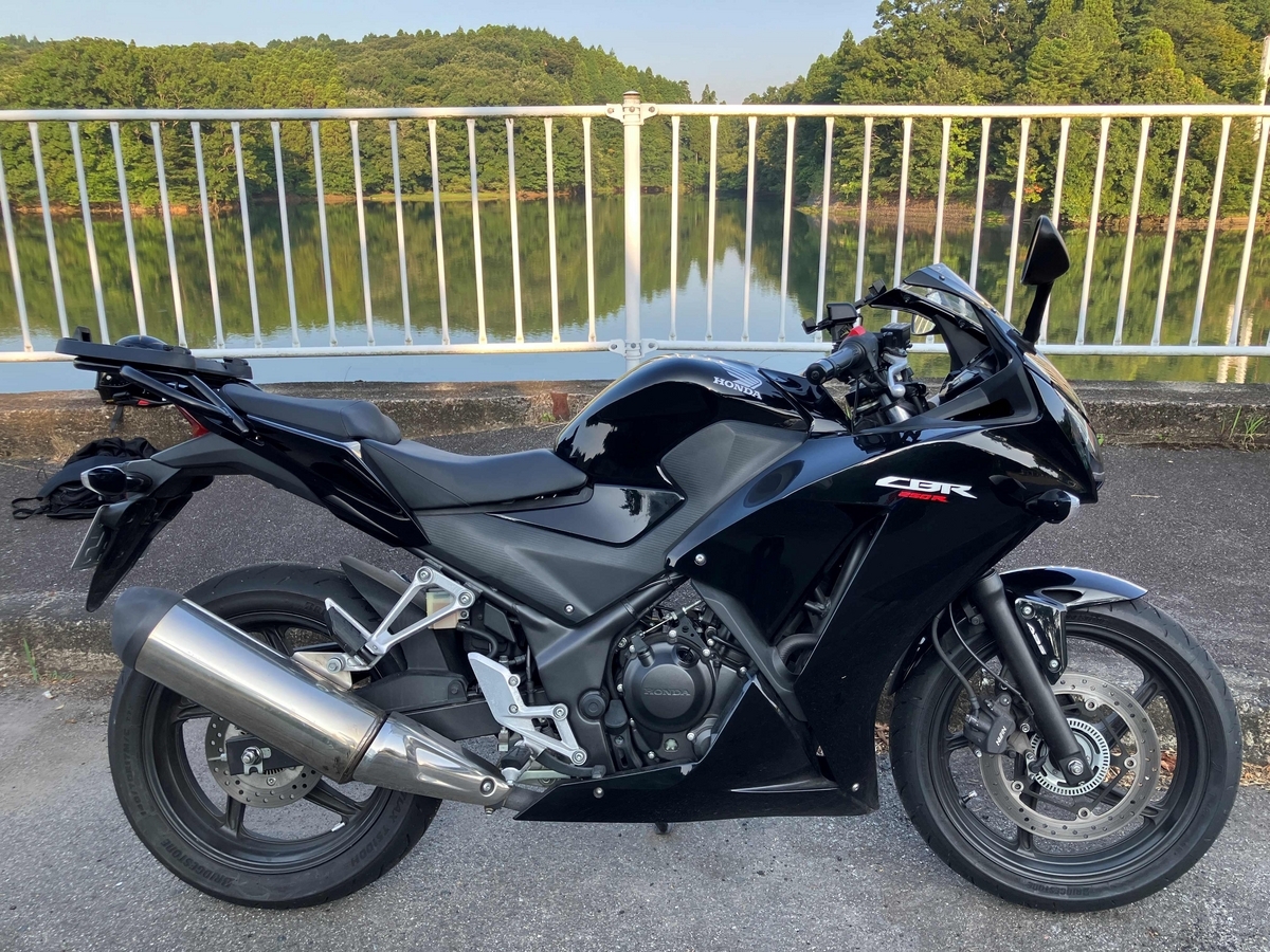 エメグリ５５５です 漆黒とエメラルドグリーンに染められ‥の巻 - GSX-RときどきNSR