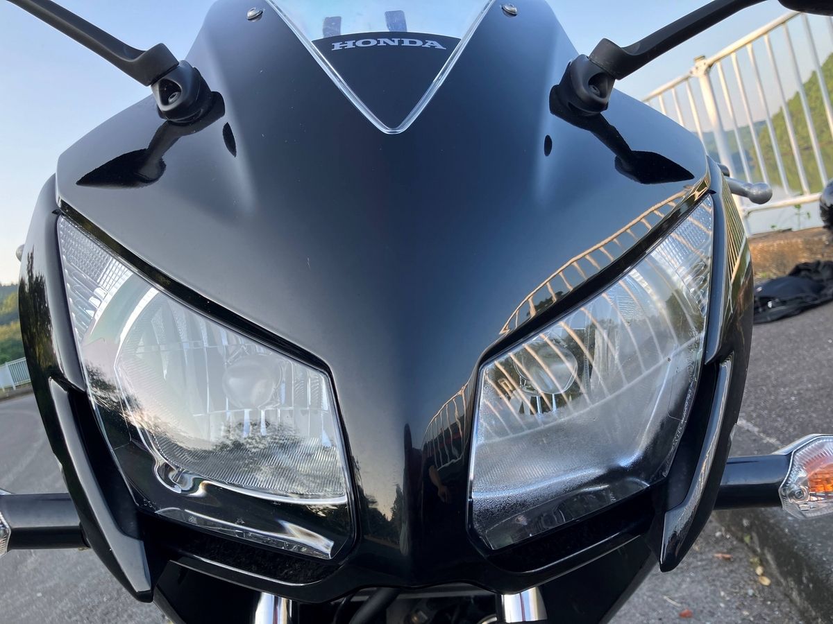 漆黒とエメラルドグリーンに染められ‥の巻 - GSX-RときどきNSR