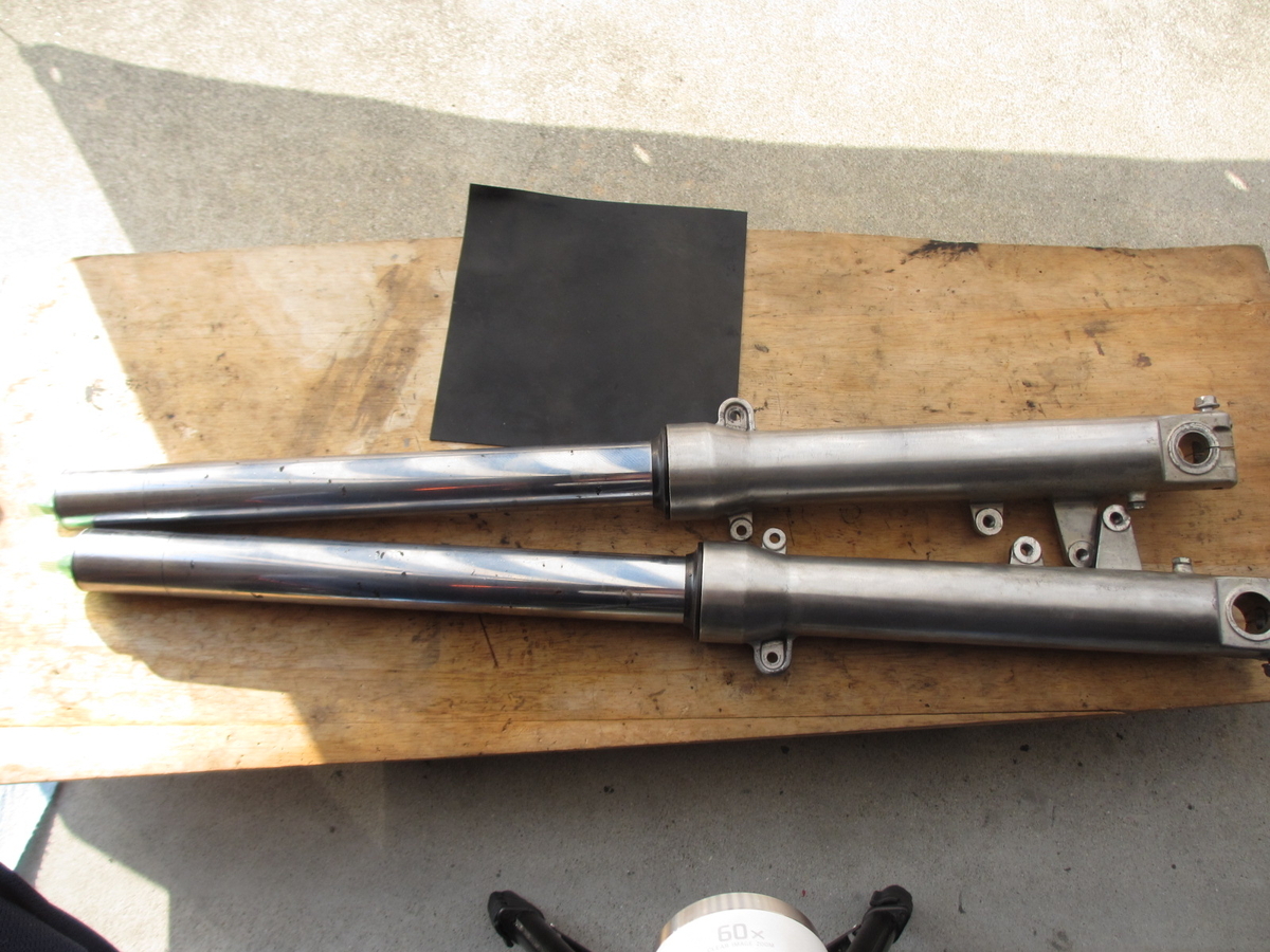 MC21のフロントフォークを整備しよう①・・・の巻 - GSX-RときどきNSR
