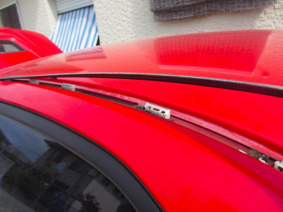 ランエボのルーフモールを交換しよう①・・・の巻 - GSX-RときどきNSR