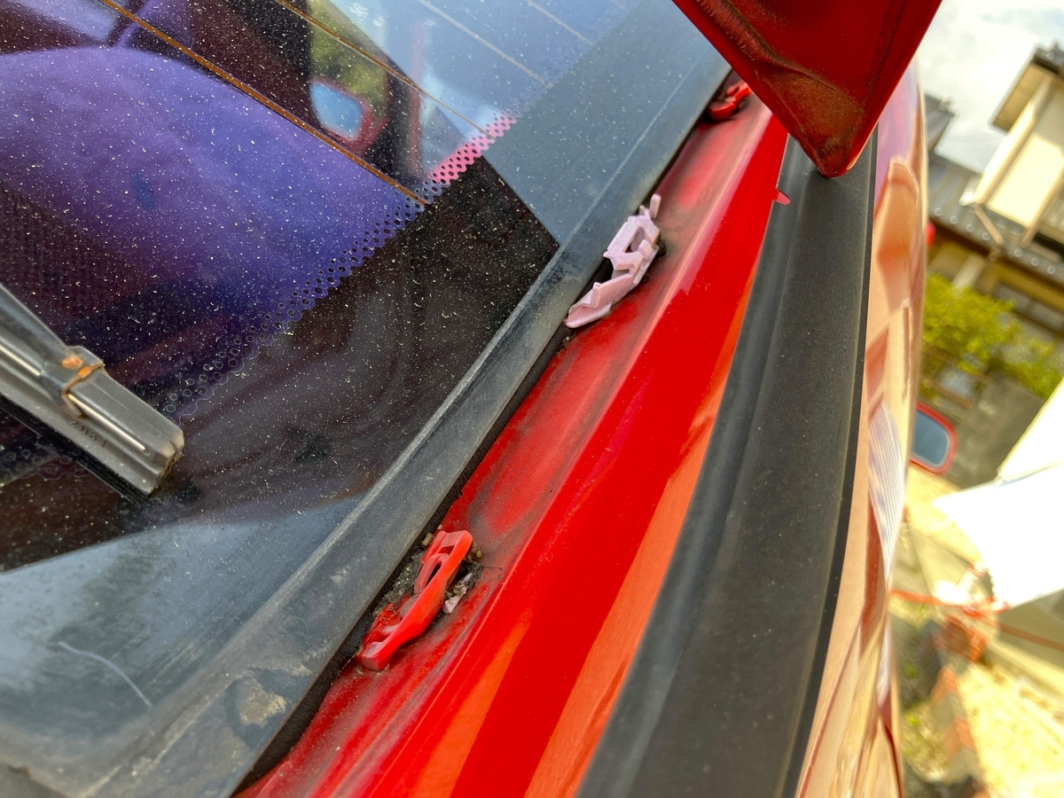 ランエボのルーフモールを交換しよう①・・・の巻 - GSX-RときどきNSR