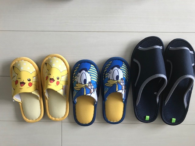 しまむらで防災用に枕元に置いておくスリッパを購入しました パグ江の日記
