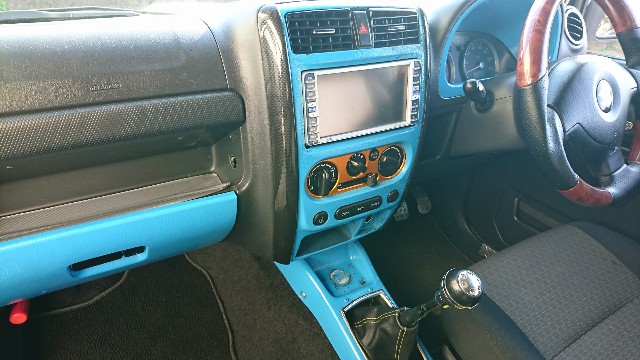ジムニー センターコンソールを１００均材料で自作 Jb23 パニックライダーの非常口