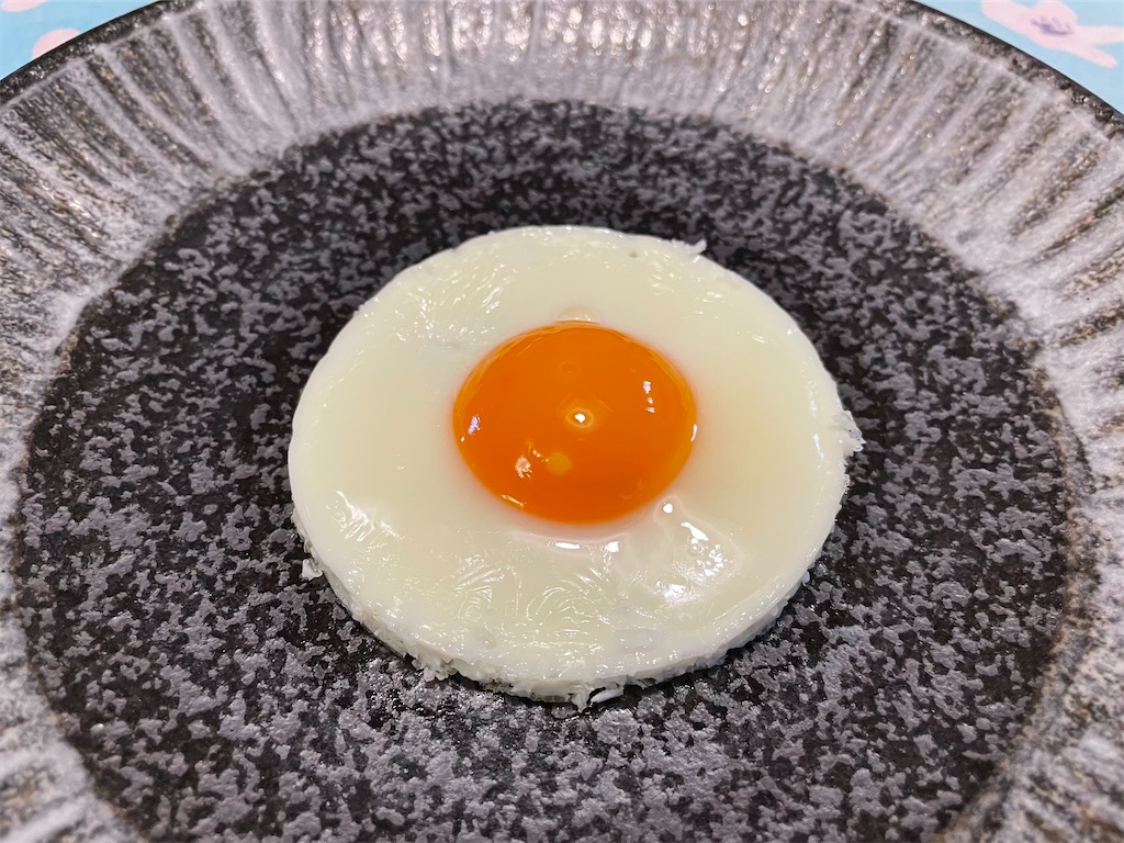目玉焼き 8.5センチから35センチのスキレットで焼く目玉焼き - ダッチ