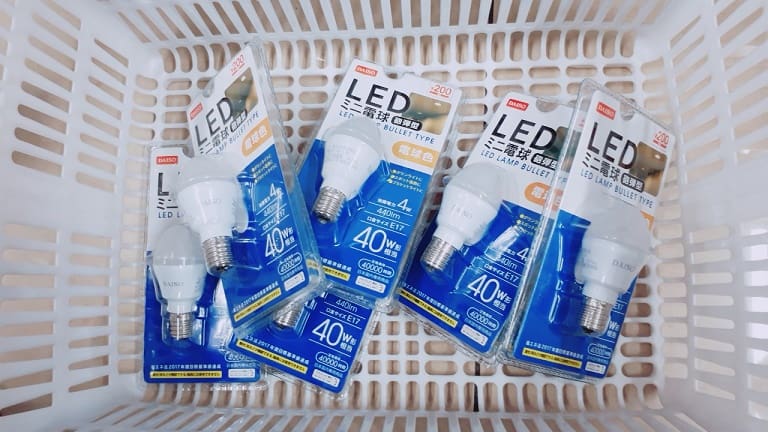 ダイソーLED電球