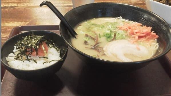 豚骨ラーメン