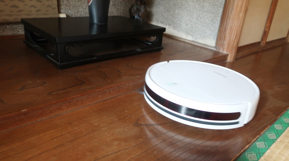 小型で水拭きもできる！／ロボット掃除機 (EICOBOT)｜暮らしの小部屋