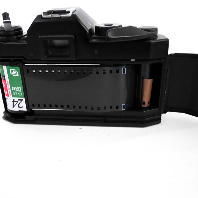 RICOH XR-8の使い方♪ - 〔BLOG〕パピオカメラ│フィルムカメラのお店