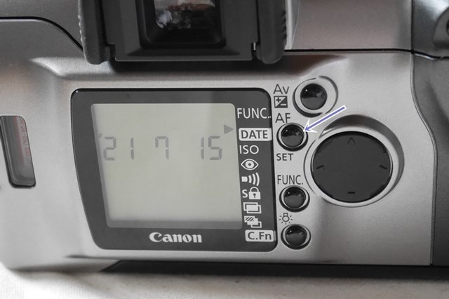 フィルムカメラ Canon EOS Kiss7 CANON EOS Kiss X7 ボディ 価格比較 - 価格.com