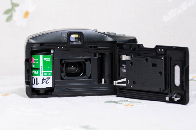 OLYMPUS SUPERZOOM 700BFの使い方♪ - 〔BLOG〕パピオカメラ│フィルム