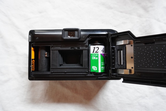 MINOLTA MAC-TELE フィルムカメラ MINOLTA MAC-TELE QUARTZ DATE 使い方♪ - 〔BLOG〕パピオカメラ