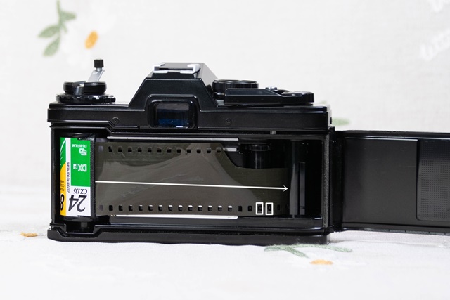 フィルムを装填して動作確認済み☺︎ CONTAX TVS II フィルムの装填