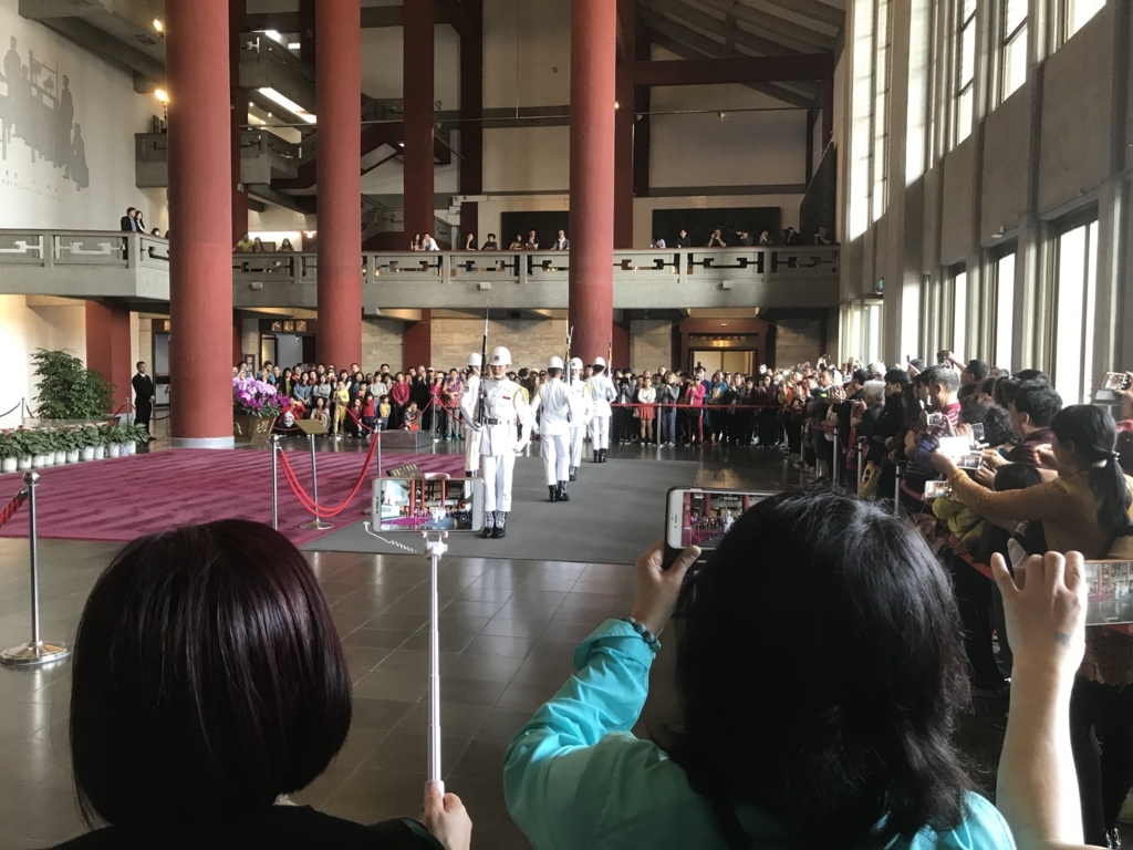 f:id:papix:20180408150408j:plain f:id:papix:20180408150408j:plain
