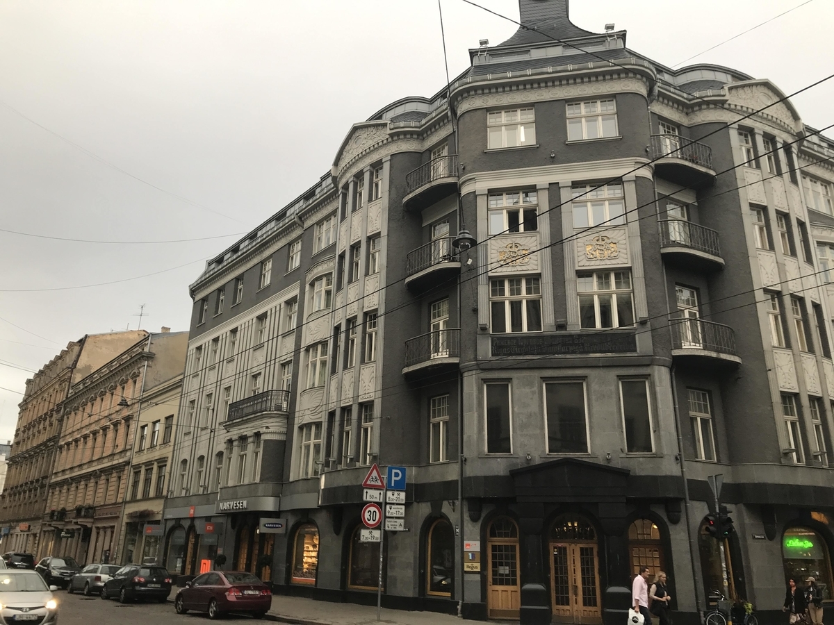 f:id:papix:20190806195333j:plain f:id:papix:20190806195333j:plain