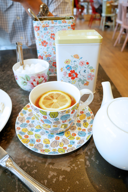 Cath's Cafe(キャス・カフェ)@辻堂湘南テラスモールはキャスキッドソン雑貨がかわいらしく、明るい店内が気持ちいい♪ - 花が好き!!