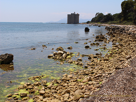 20160609サントノラ島11砦.jpg