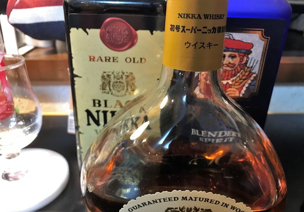 ブラックニッカ ブレンダーズスピリット Bottled in 2016 - 琥珀 ブラックニッカ ブレンダーズスピリット Bottled in 2016 - 琥珀