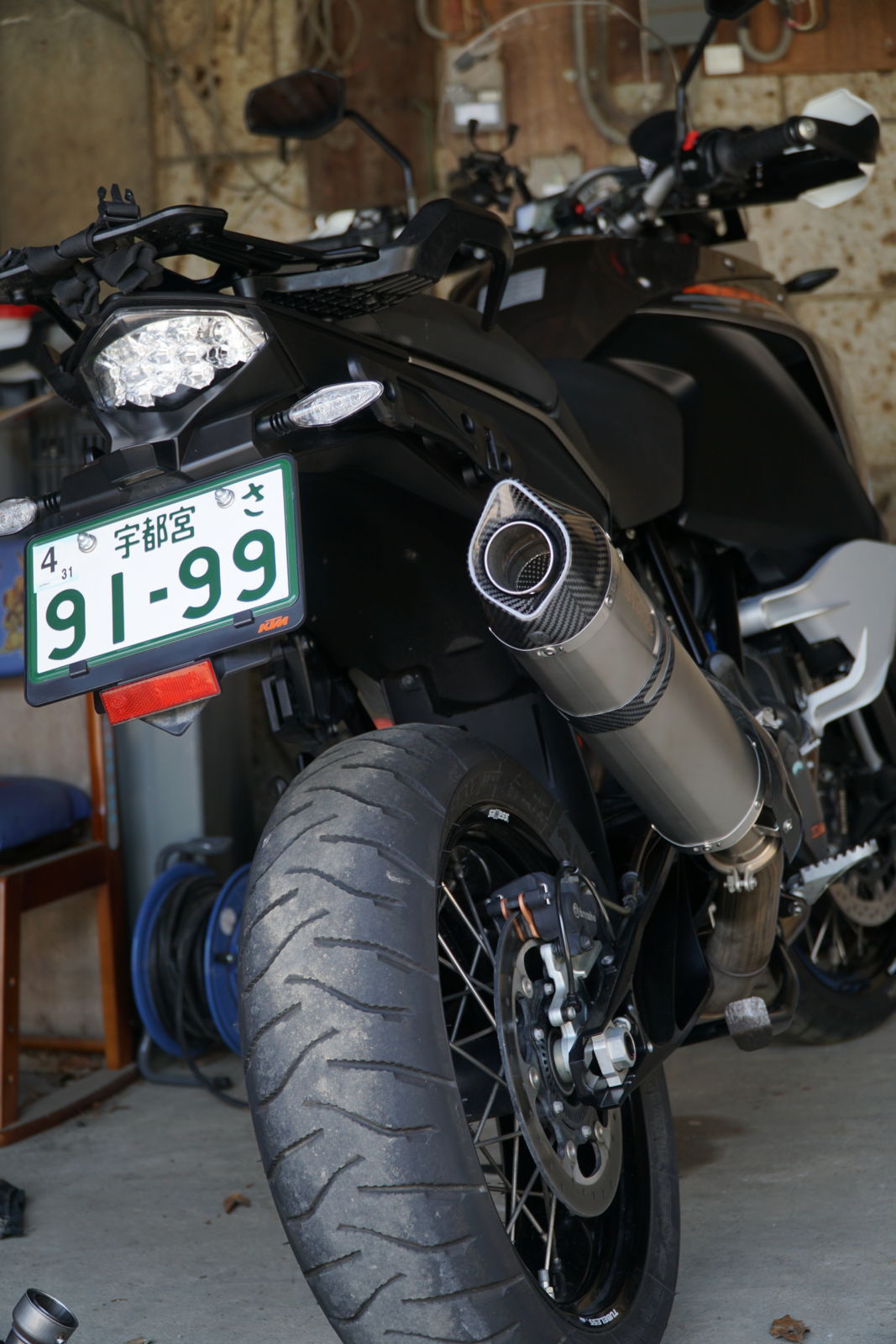 KTM 690DUKE 08-11年 純正 ヘッドライトカバー ライトカウル パネル デューク KTM 690デューク08-11年 レオビンチ マフラー KTM 690 DUKE マフラー