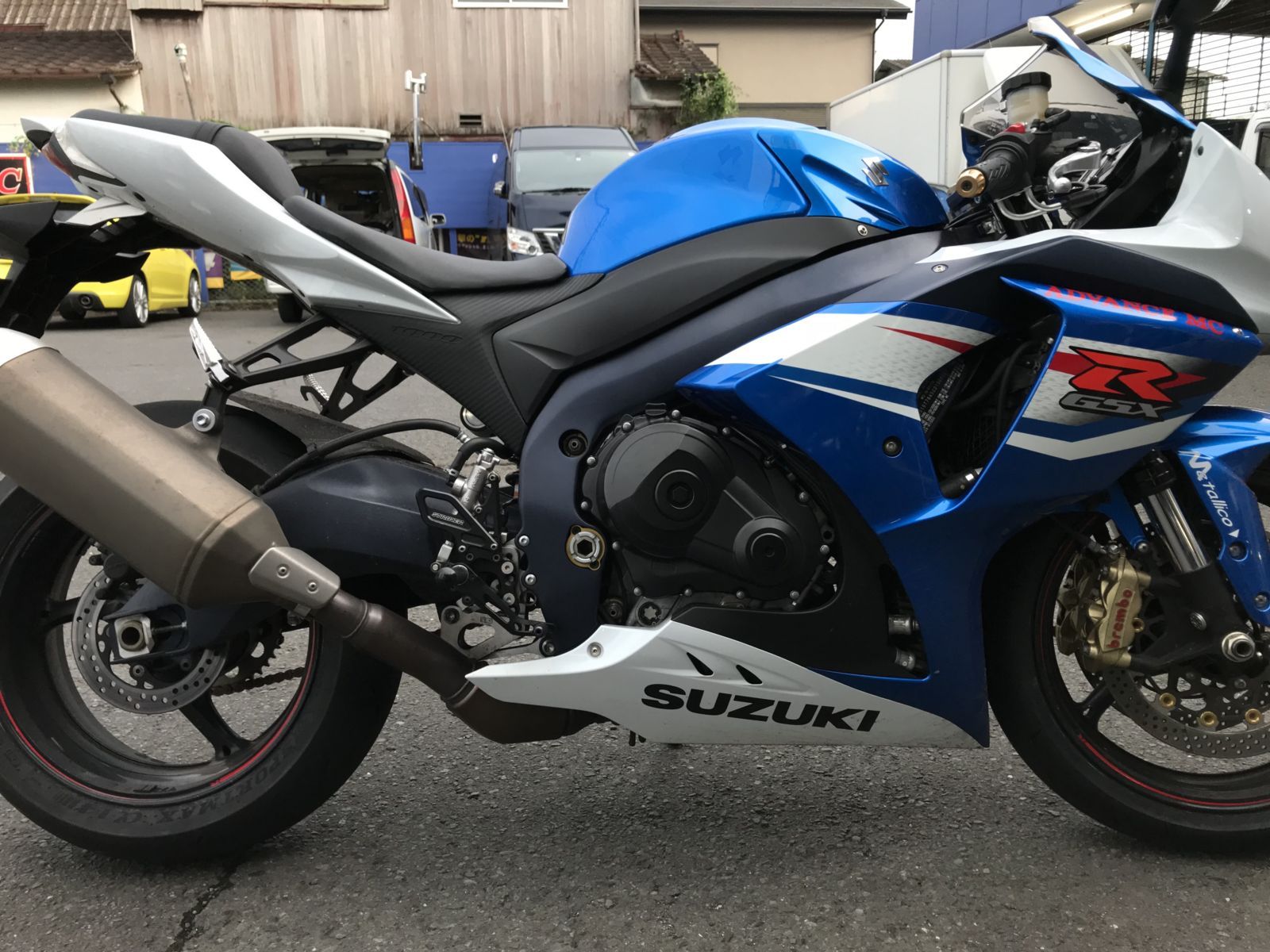 膝すりマシン増車しました: GSX-R1000 L2 - 副社長のブログ | KTM 1190 Adventure Blog