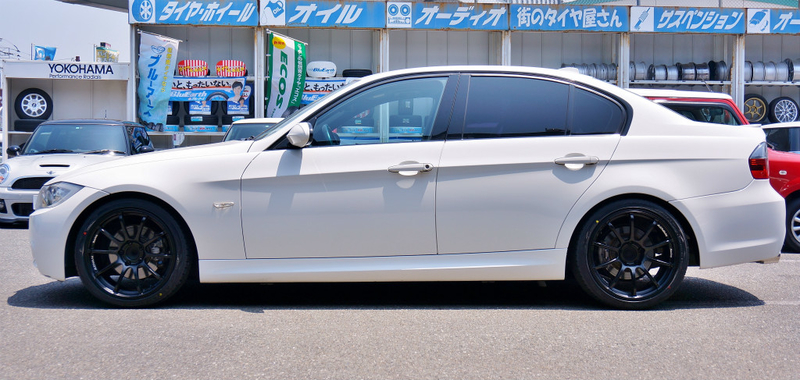 アドバンレーシングRS2（BMW E90） - グランドスラム パステル｜公式