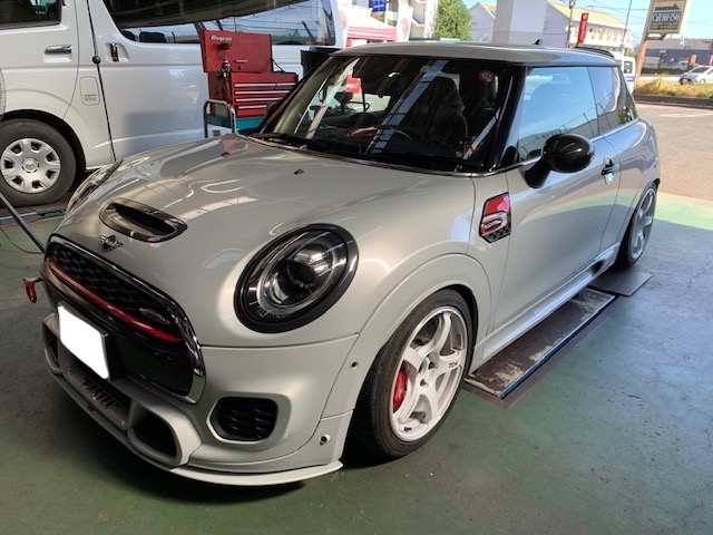 ワイド トレッドスペーサー取付＠F56JCW - グランドスラム パステル 