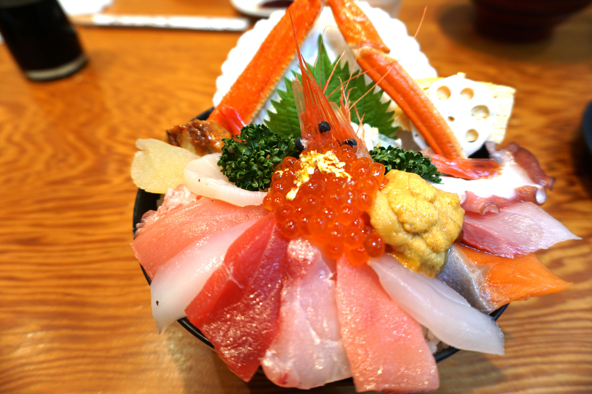 海鮮丼