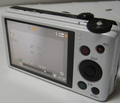 おすすめできないレンズエラーの修理。（CASIO EXILIM EX-ZR1000の