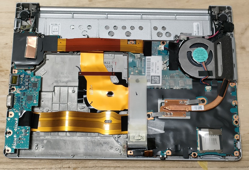 整備の様子。（Panasonic Let's note CF-SV8RFCVS） - pc_sugiの