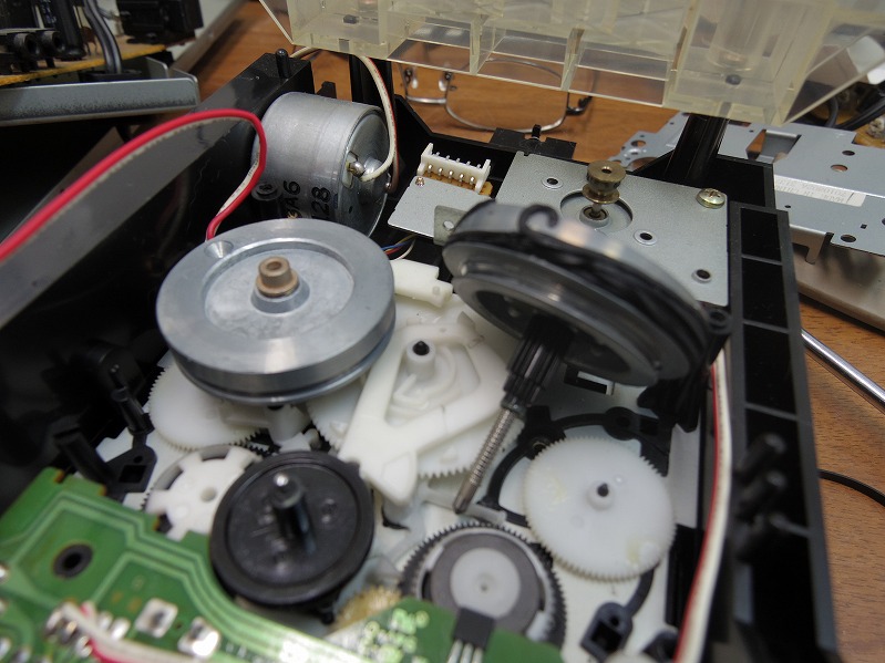 SANSUI STEREO CASSETTE DECK D-α7 ベルト切れ修理 - pcaudioの日記