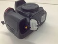 Nikon D610バッテリーカバーを開けたところ