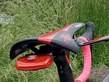前立腺保護サドル(赤) 前立腺（車、バイク、自転車）のおすすめ人気商品一覧 通販