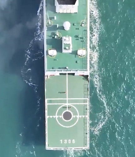 中国海警局】054A型海警船、大きなヘリ甲板と小さなヘリ格納庫