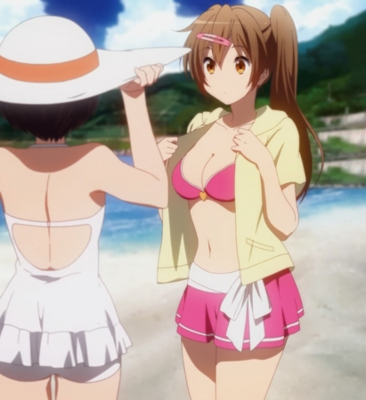個別 中二病でも恋がしたい 中二病水着 丹生谷森夏 水着パーカー おっぱい 五月七日くみん 背中 の写真 画像 Pema S Fotolife