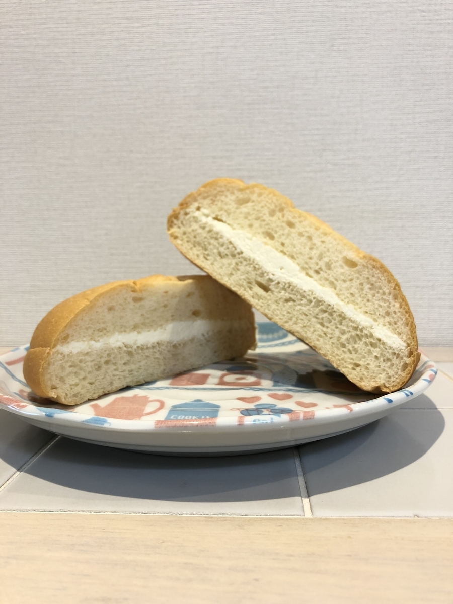 牛乳パン ちいさなミルクロ-ルパン(ASOMILK牛乳入り)（山崎製パン）の