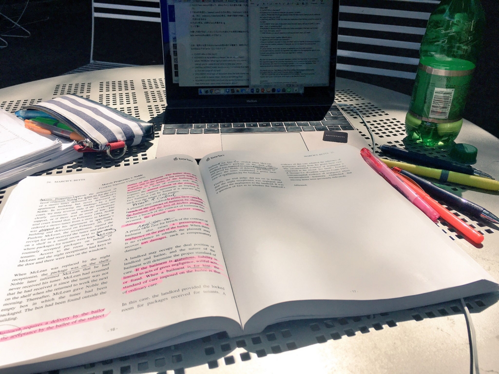 米国 司法試験 教材 Bar prep course