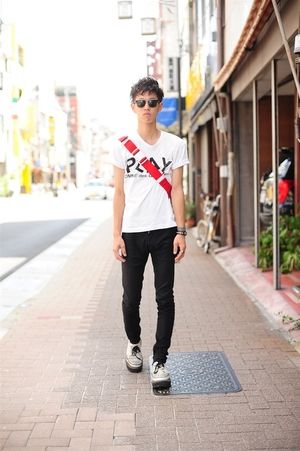 クラッチバッグのおすすめや選び方 メリット デメリットを解説 洋服の選び方 色々な洋服を比較します