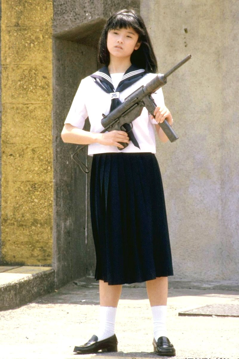 よもやま話】セーラー服と機関銃で使われている短機関銃について