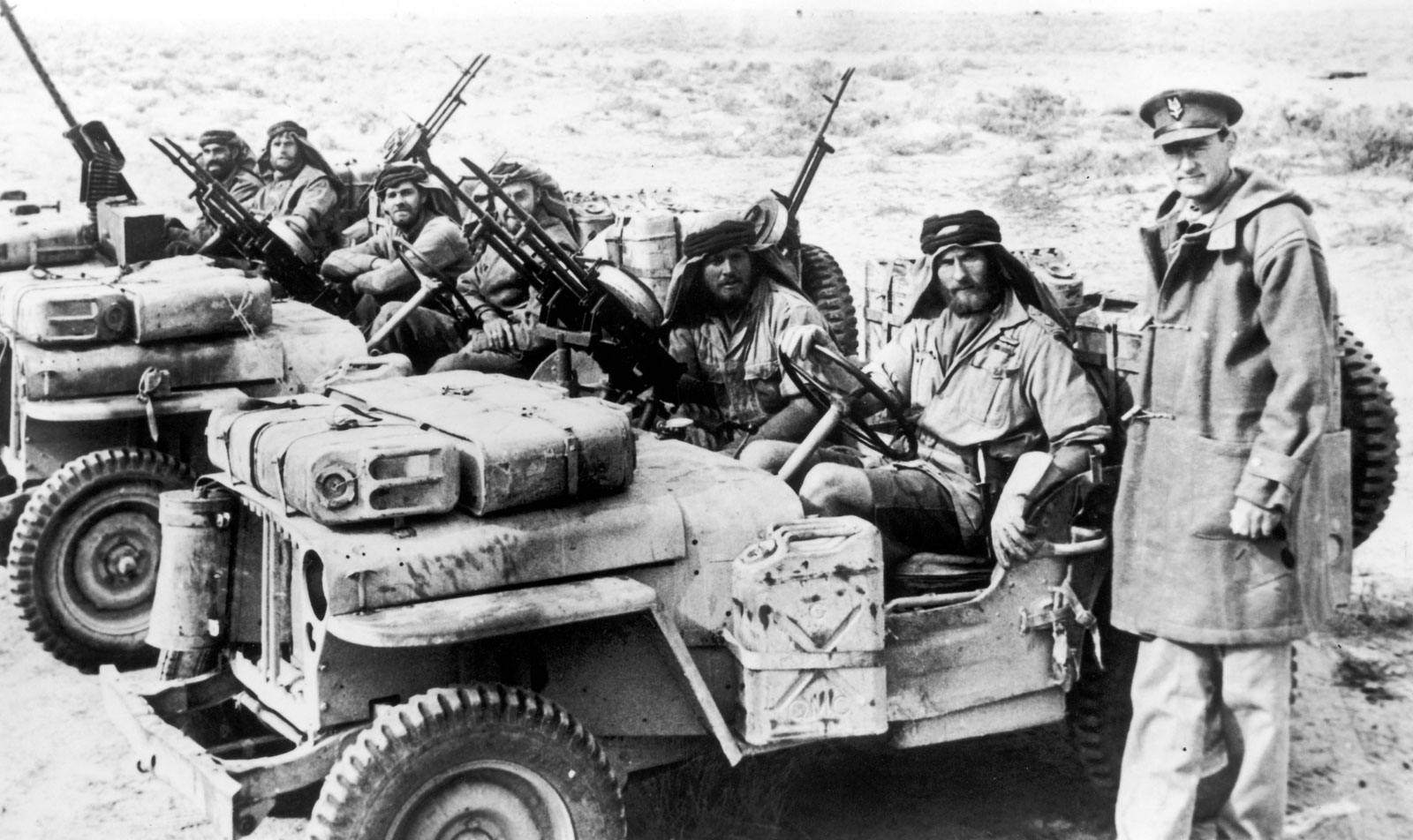 SAS（Special Air Service、特殊空挺部隊）のユニフォームとエンブレム 